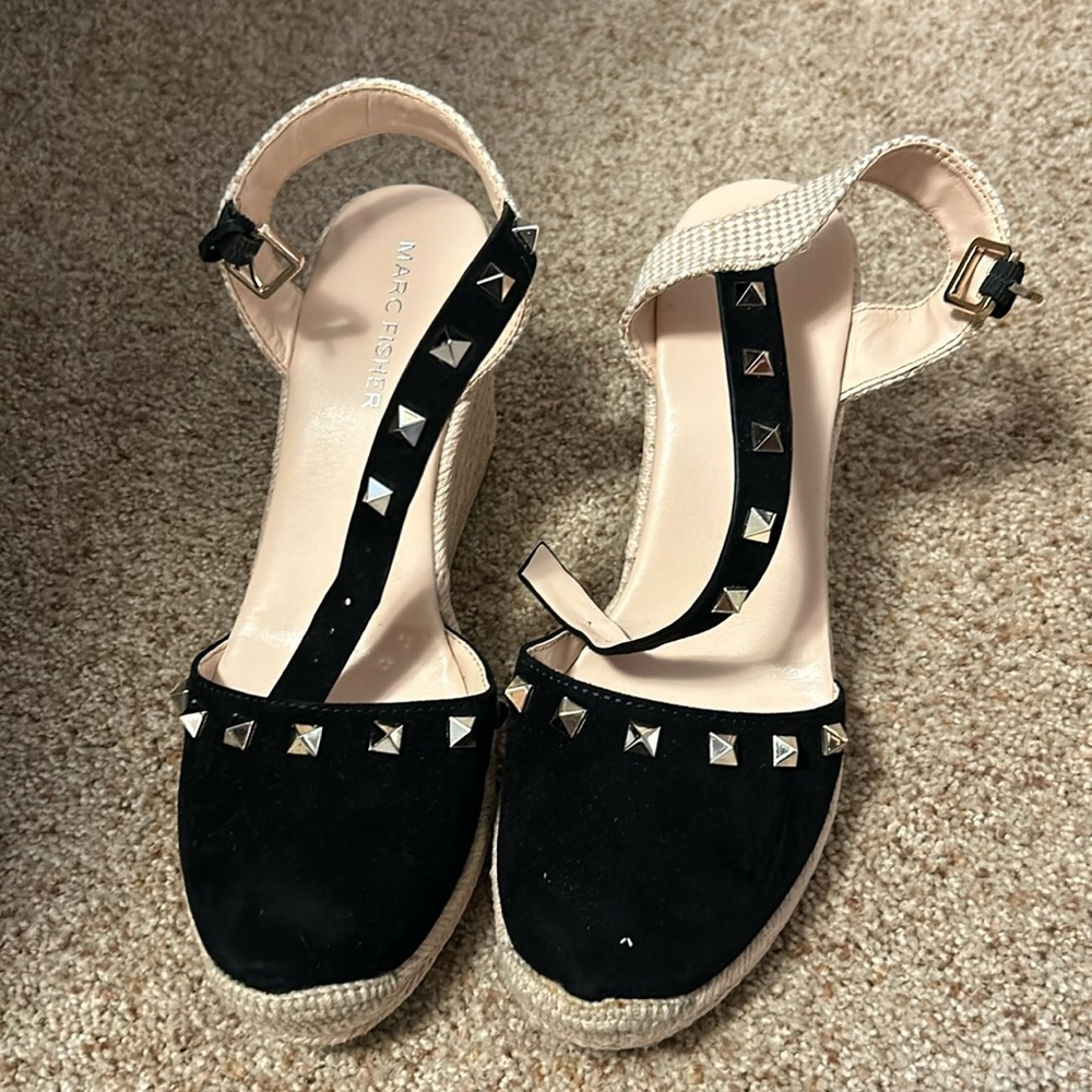 Marc Fisher Women's Saklina Espadrille Wedge Sandal Black size 7